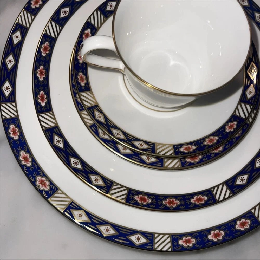 5 Piece‎ Place Setting Kedleston by Royal Crown Derby Gold Trim Vintage England